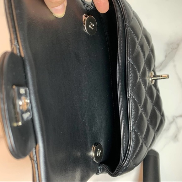 ❌❌ CHANEL Uniform CC calfskin leather black quilted Bumbag waist crossbody bag - Picture 11 of 15